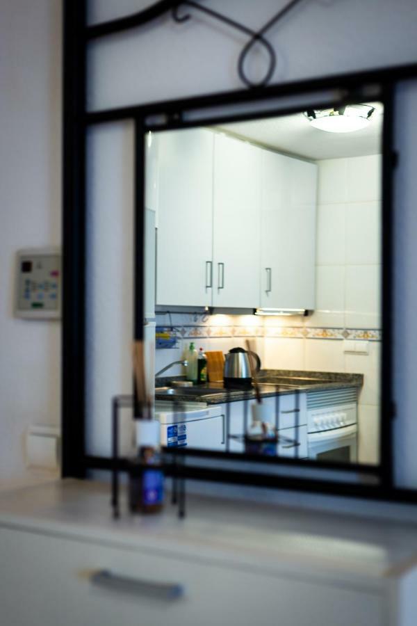 Hola Apartment Benidorm Dış mekan fotoğraf