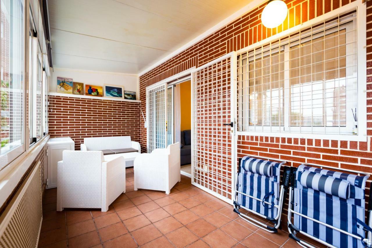 Hola Apartment Benidorm Dış mekan fotoğraf