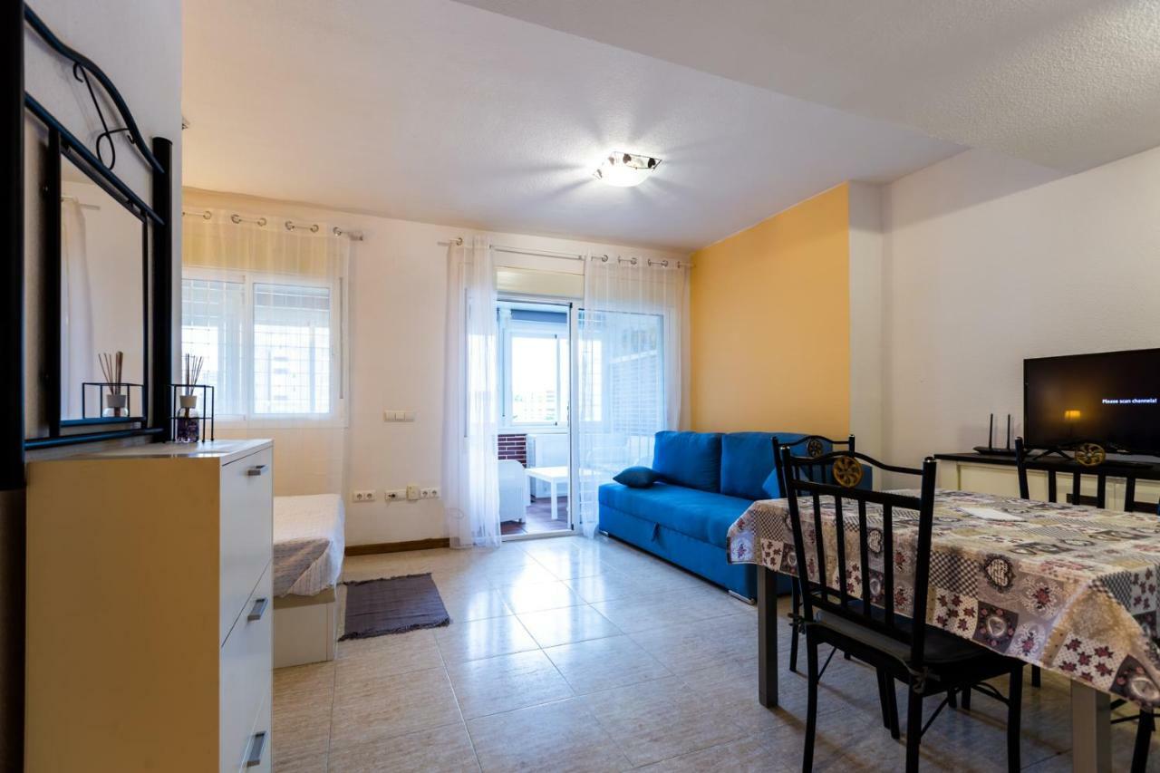 Hola Apartment Benidorm Dış mekan fotoğraf