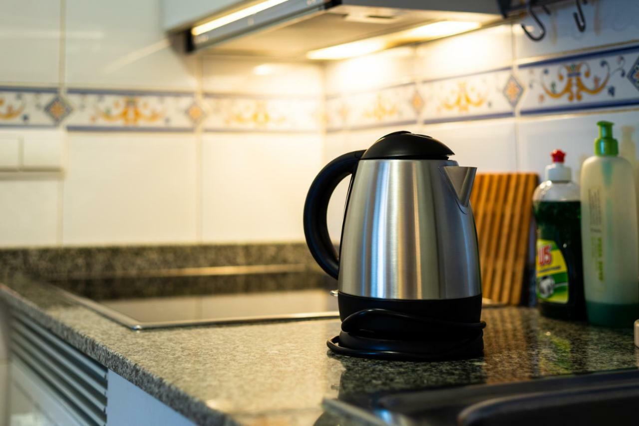 Hola Apartment Benidorm Dış mekan fotoğraf