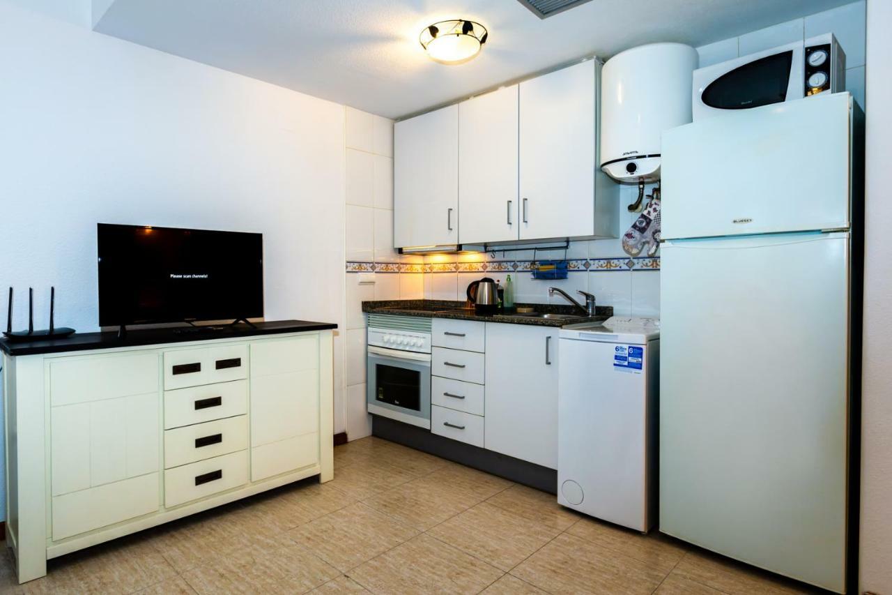 Hola Apartment Benidorm Dış mekan fotoğraf